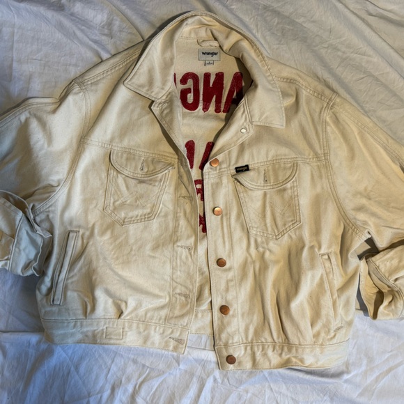 Wrangler western Women's Cream Jacket - Picture 3 of 4